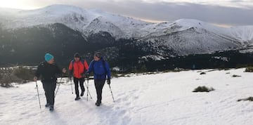 El plumón sintético protegió perfectamente de las inclemencias del invierno.