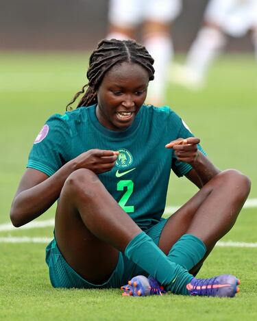La futbolista celebra un gol al estilo de Diogo Jota en la victoria de Nigeria por 3 a 0 ante Túnez en la Copa Africana de Naciones.
