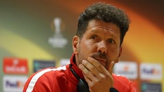 Simeone: "I admire Wenger, he's had to reinvent himself"