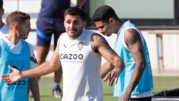 18/08/22
VALENCIA CF
CIUDAD DEPORTIVA
ENTRENAMIENTO
MAXI GOMEZ
MARCOS ANDRE
