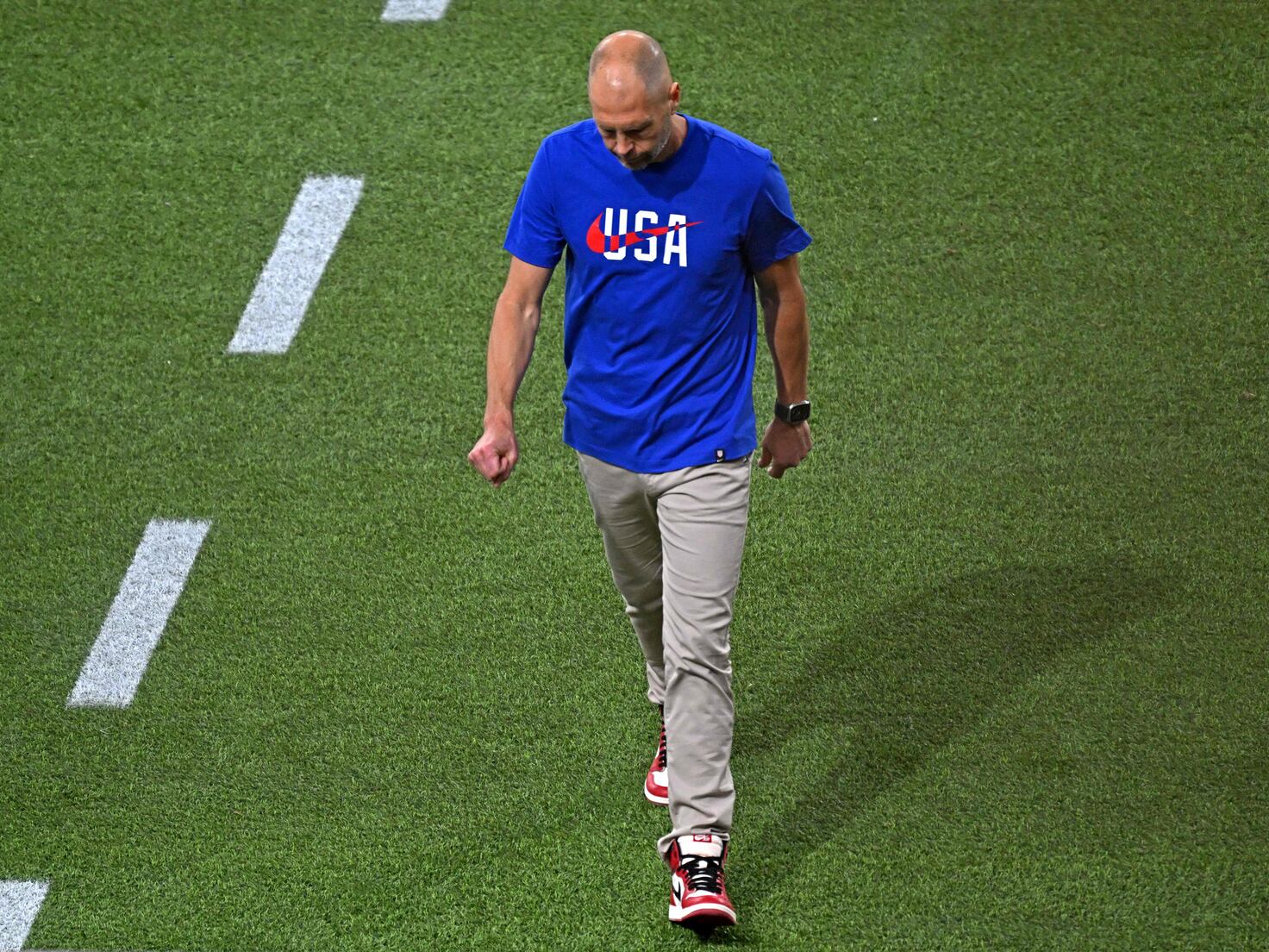 USMNT head coach Gregg Berhalter's shoe game is on point. 👏⚽️💧