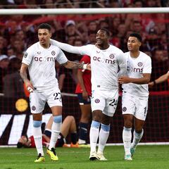 Durán y Aston Villa clasifican a semifinales de Conference