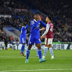 Emery hunde más al Leicester