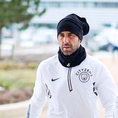 La sentida despedida que recibió Bravo de un compañero en el City