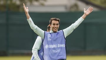 Eric Garcia, en un entrenamiento con la Selección.