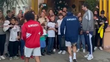 James y Marcelo desatan la euforia de niños en España