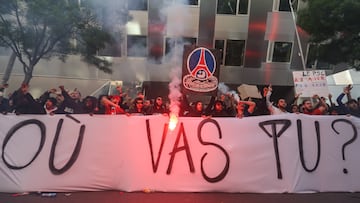 Paris Saint-Germain fans took to the PSG headquarters to protest, making their stance on Lionel Messi clear - they want him gone.