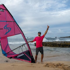 Marc Paré gana su primer campeonato del mundo de windsurf en Olas