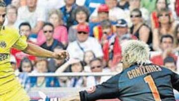 <b>GOL. </b>Forlán es sinónimo de gol. El delantero interesa mucho al Atlético.