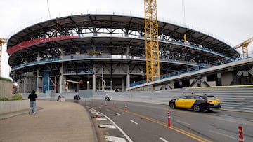 Los trabajadores del Camp Nou se manifiestan: “No tienen papeles”