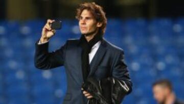 Nadal bajó al césped de Stamford Bridge y grabó con su móvil.
