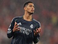 Real Madrid will rely on Tchouaméni, Valverde, and Camavinga to control the midfield against Benfica in the Champions League.