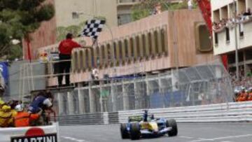 Fernando Alonso ya gano en M&oacute;naco a los mandos de un Renault en 2006.