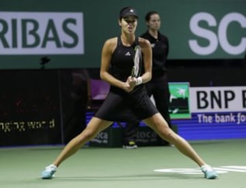 Ana Ivanovic venció a Simona Halep, pero igual quedó eliminada del Masters.