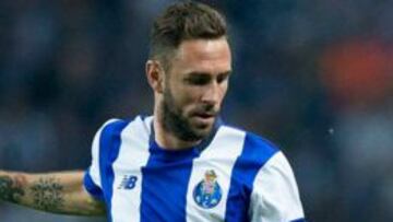 Miguel Layún participó los 90 minutos en el triunfo del Porto sobre el Varzim en la tercera ronda de la Copa de Portugal.