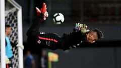 Cortés explica cómo logró el escorpión en práctica de la Roja