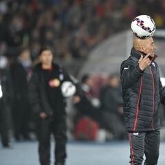 “Un mago de seis ojos”: el mayor elogio de un DT para Valdivia