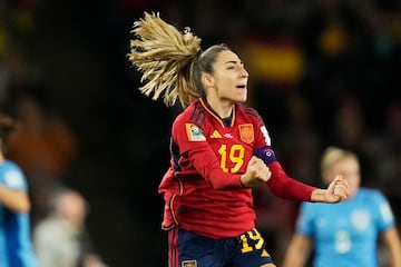 La futbolista española Olga Carmona celebra el 1-0 a Inglaterra. 