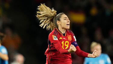 La futbolista española Olga Carmona celebra el 1-0 a Inglaterra.