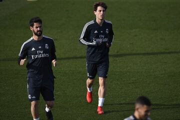 Entrenamiento del Real Madrid antes de viajar a Huesca