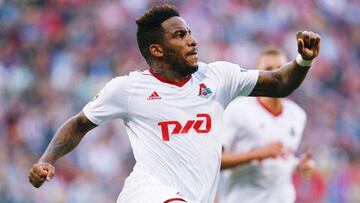 Farfán hizo dos goles en el triunfo del Lokomotiv