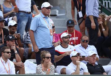 El entrenador y la esposa de Andy Murray observando el partido del brit¨¢nico contra Martin Klizan.