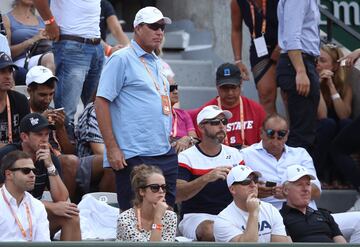 El entrenador y la esposa de Andy Murray observando el partido del británico contra Martin Klizan.