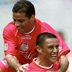 ¿Qué fue de Víctor Ruíz? talentoso volante mexicano