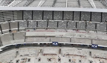 Esta es una foto de la zona de gradas donde se prepara para aumentar el aforo.