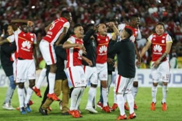 Omar Pérez salió campeón de 2 Ligas, 2 Superligas, 1 Copa Sudamericana y 1 Copa Colombia. 