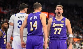 Los Lakers ponen el despertador a tiempo