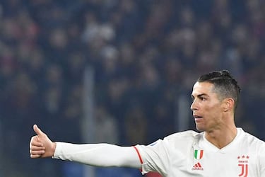 Cristiano Ronaldo's daily routine: five naps, eats six times...