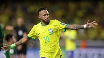 Este viernes Neymar se convirtió en el máximo anotador en la historia de Brasil al alcanzar 79 tantos y superar a Pelé.