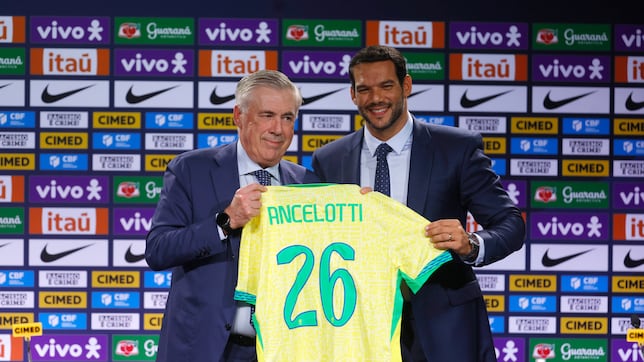 Ancelotti: “¿Jugar como el Madrid? Si es como el de este año, mejor no”