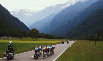 El pelotón durante la 20ª etapa del Giro de Italia.