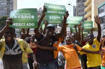 La ciudad de Abidjan se llenó de una multitud de marfileños deseosos de ver a su selección como campeones de África.