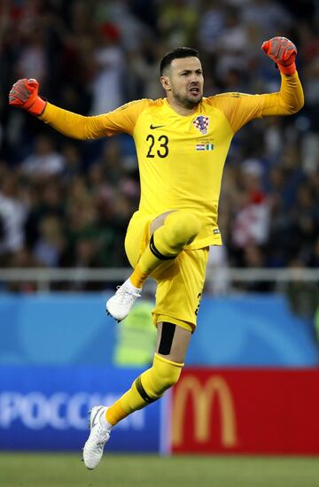 La cara que mostró Croacia en su debut a Nigeria dejó buenas sensaciones. Subašić estuvo atento y contuvo los embates de Nigeria, situación que se complementó con un autogol y un penal de Modric para que su selección haya iniciado con el pie derecho la Copa del Mundo.