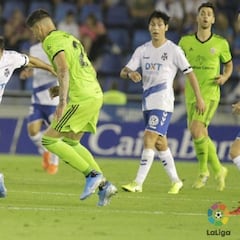 El Cádiz va a por Aitor Sanz y Caye Quintana entraría en escena