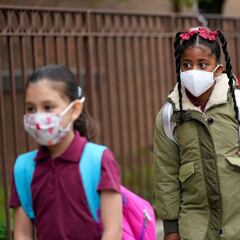 Los CDC recomiendan uso de mascarilla y distanciamiento físico en las escuelas