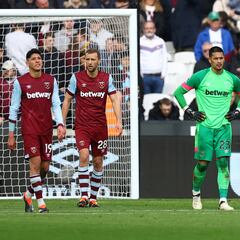 Arsenal golea al West Ham de Edson Álvarez
