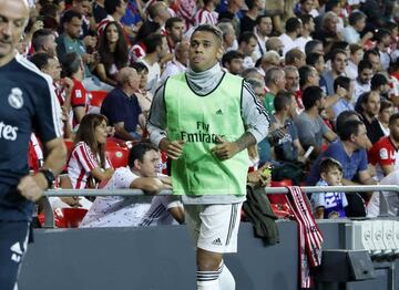 Mariano | awaiting his turn.