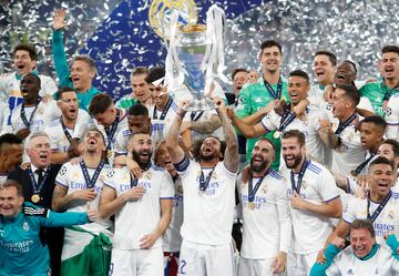 28/05/22 UEFA FINAL CHAMPIONS LEAGUE PARIS LIVERPOOL REAL MADRID
BENZEMA MARCELO CARVAJAL NACHO GRUPO ALEGRIA COPA