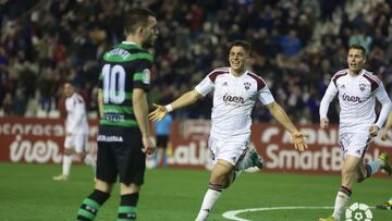 Alcedo celebra el tanto conseguido ante el Racing en la pasada temporada.