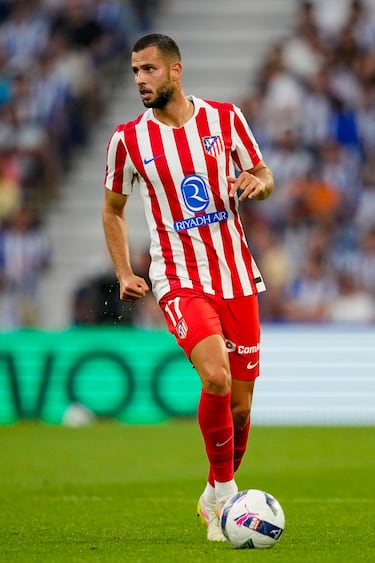 Debut de Dávid Hancko  con la camiseta rojiblanca.