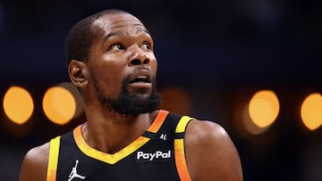 Kevin Durant buys a stake in European soccer giant