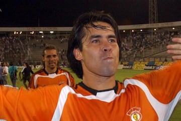 Patricio Galaz fue el mayor goleador chileno y del mundo en 2004. Anotó 43 tantos por Cobreloa.