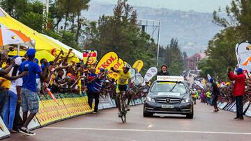 Ndayisenga, el ciclista ruand¨¦s que quiere ser como Contador