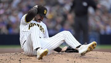 SAN DIEGO, CALIFORNIA - JULY 28: Dylan Cease #84 of the San Diego Padres reacts after being hit by a line drive in the third inning against the New York Mets at Petco Park on July 28, 2025 in San Diego, California. Orlando Ramirez/Getty Images/AFP (Photo by Orlando Ramirez / GETTY IMAGES NORTH AMERICA / Getty Images via AFP)