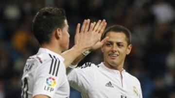 James felicita a Chicharito tras el gol del mexicano al Cornell&aacute;