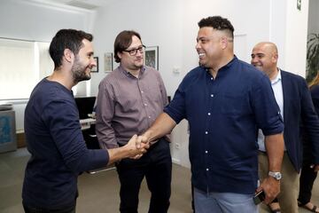 Ronaldo Nazário visita la redacción de Diario As